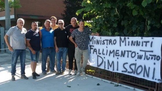 Killer di Budrio, gli amici del barista ucciso contestano Minniti
