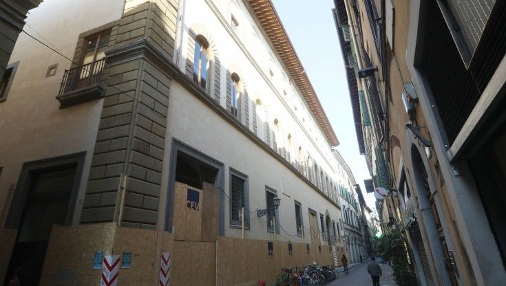 Loft e appartamenti extra lusso da milioni di euro: in vendita a Firenze il palazzo di Beatrice
