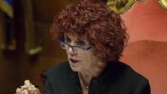Scuola, Fedeli: "Portare obbligo a 18 anni". Erasmus? "Tutti dovranno poterlo fare"