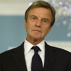 Bernard Kouchner: "Il raid sull'ospedale di Msf è un crimine di guerra"