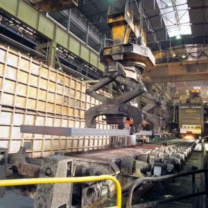 Mini rimbalzo della produzione industriale ad agosto