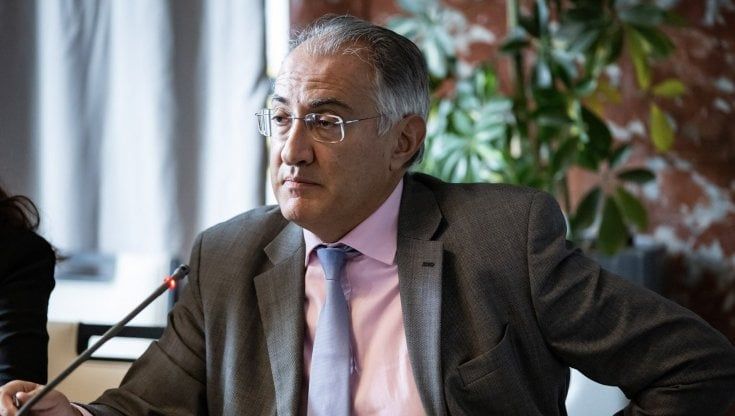 "Priorità ai vaccinati in rianimazione": la provocazione di Mario Riccio, il rianimatore di Welby