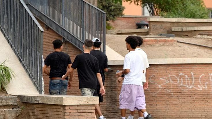 Zona rossa al Colosseo, tra controlli e zone scoperte: “Più sicuri, ma non sia caccia alle streghe”