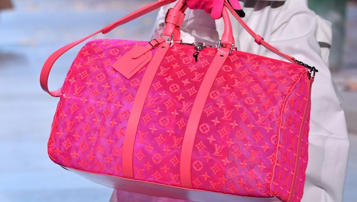 Dieci borsoni unisex da comprare con i saldi estivi