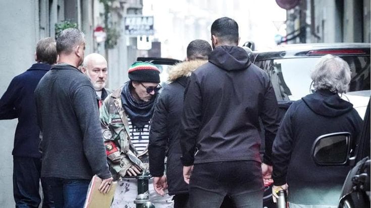 Volumi d’epoca, la passione di Johnny Depp: shopping torinese nella libreria antiquaria Dentis