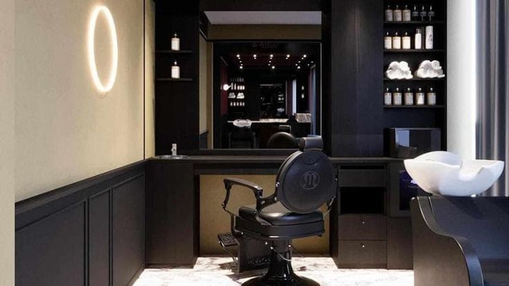 Suite con poltrona massaggiante e acqua a cascata per ogni cliente, a Bari nasce la barberia Grooms: "Una pausa nel tempo della velocità"