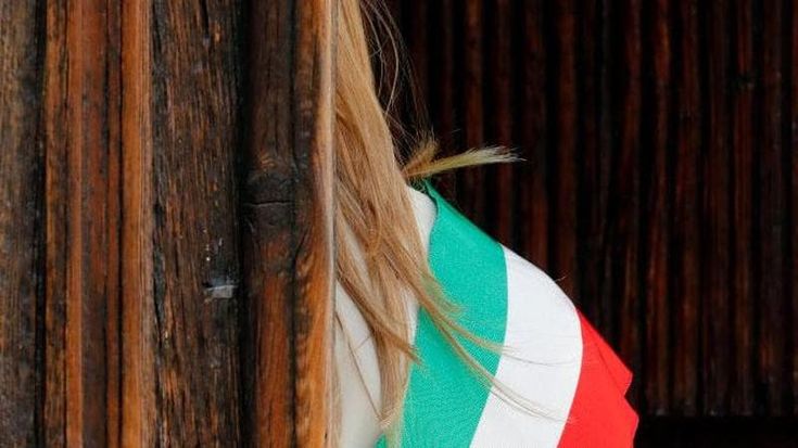 Le donne in politica nel mirino dagli hater: “Violenze e attacchi tre volte più degli uomini, bersagliate solo perché hanno potere”
