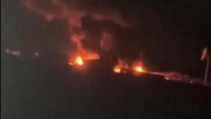Raid di droni su Erbil: base avvolta dalle fiamme, fumo nero nella notte