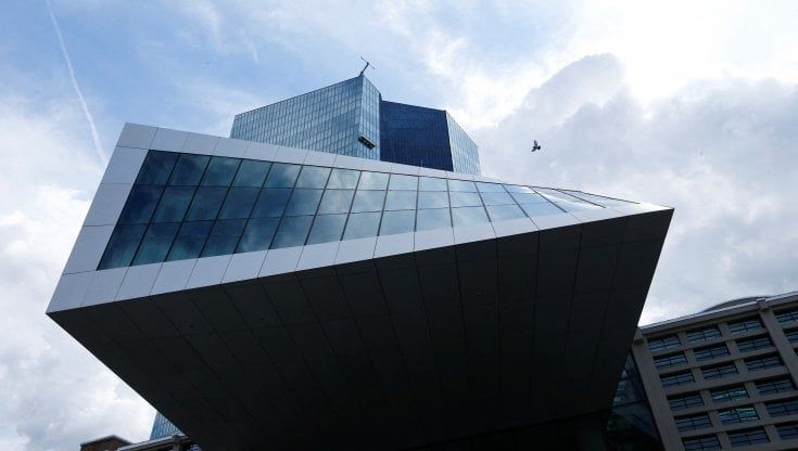 Le Borse di oggi, 10 marzo. Milano -4,2% dopo la Bce, sale lo spread. Vola l'inflazione Usa: +7,9% a febbraio