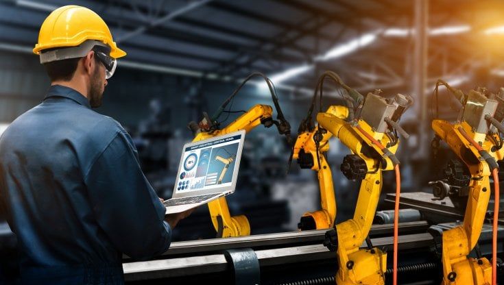 S&P vede l'Italia in leggera recessione. Tassi dei Btp verso il 5,2% nel 2024