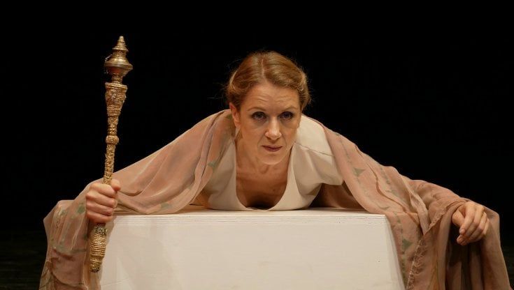 Gioè legge Sciascia, "Fedra" e l'alba a Segesta, ultima di "Cinema City": gli appuntamenti di sabato
