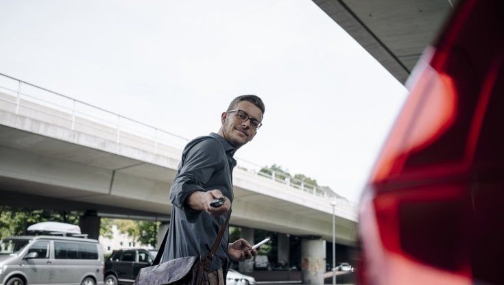 Il car sharing torna a crescere, ma restano lontani i numeri del pre-pandemia 