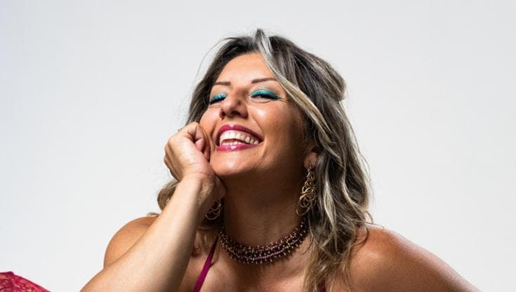 Il singolo di Sissy Castrogiovanni: “‘Gira, vota e furria’” esprime il mio dissenso”