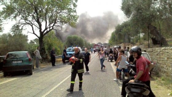 Bari, la strage dei fuochi d'artificio: "Un paio di forbici innescarono il rogo, poi l'errore fatale"