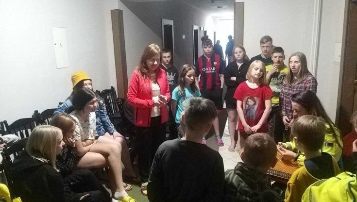 Mascali diventa un pezzo di Ucraina “Benvenuti bambini, sarete a casa”