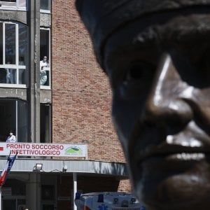 Maison Banchi dona 5000 mila mascherine al Cotugno di Napoli