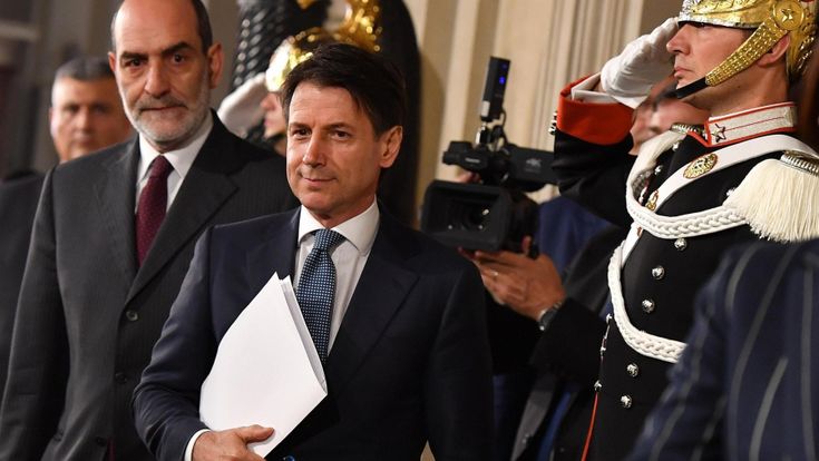 Via al governo Pd-5S. Oggi il Conte-bis con il sì di Rousseau