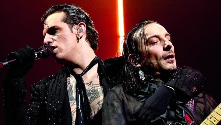 Lauro, nel live dei record il sodalizio con Danien, lo “scudiero” da Livorno