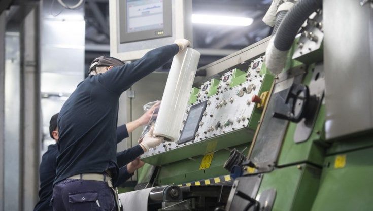 Industria, manifattura in calo del 9,3% nel 2020. Ritorno ai livelli pre-Covid a fine anno