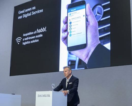 Idea Mercedes, i Trucks corrono sull'App