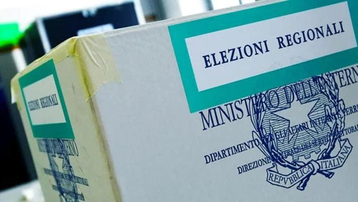 Regionali in Campania, urne aperte oggi dalle 7: ecco come si vota