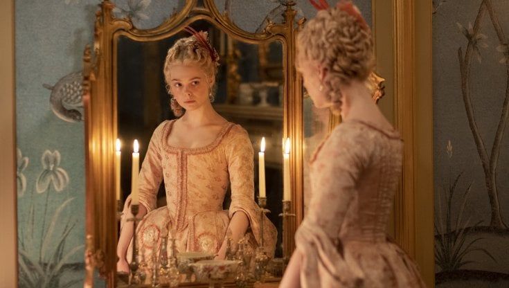 Non solo 'Bridgerton'. Da 'Dickinson' a 'The great' la serie in costume è modernissima