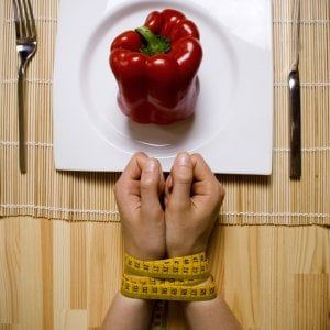 Giornata disturbi alimentari, l'esperto: "Aumentano le diagnosi, ma molti pazienti sono soli"