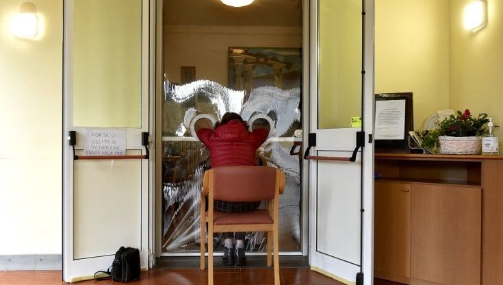 Parma, la prima stanza degli abbracci della regione. "Un fiume di lacrime ed emozioni"