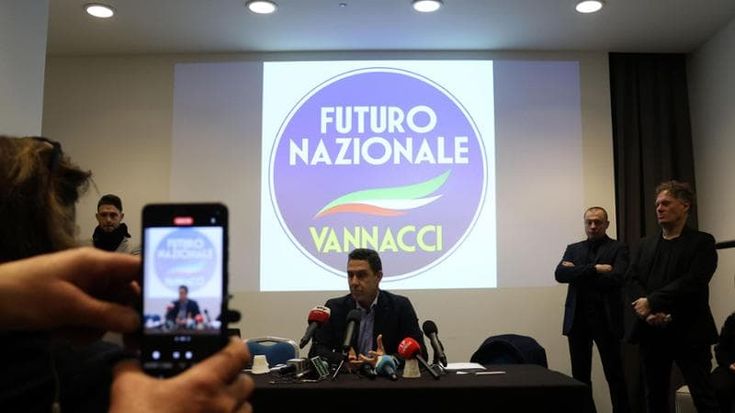"Futuro nazionale per ora non si può usare”: l’alert ai vannacciani. Sasso e Ziello lasciano la Lega