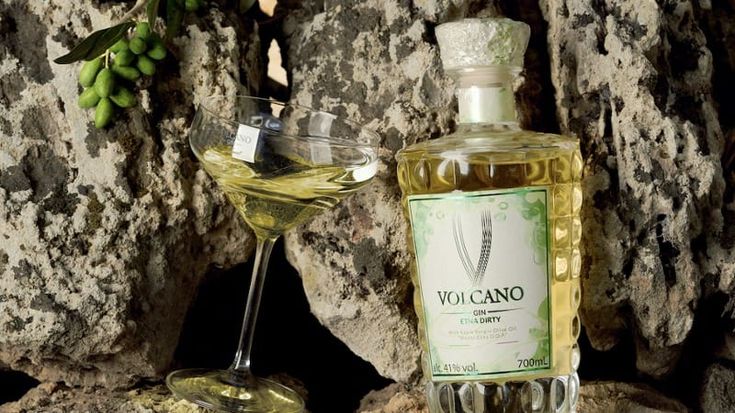 Sull’Etna nasce il gin alle olive