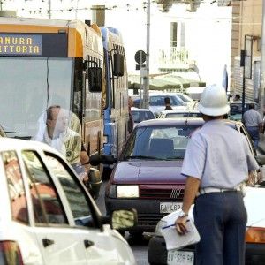 Scoppia lo scandalo dei vigili: "Ecco perch&eacute; pi&ugrave; della met&agrave; non compie il proprio dovere"