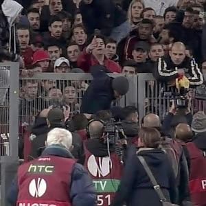 Inchiesta ultrà Roma, minacce ai calciatori. “De Rossi nega le violenze ma il video lo smentisce”