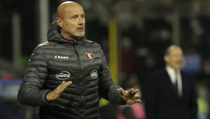 Salernitana, Colantuono: "Non dovevamo prendere il gol del 2-0"