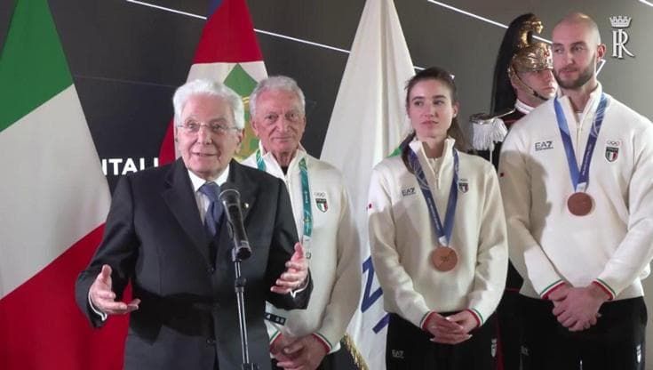 Mattarella a Casa Italia a Cortina: "Tre ori in due giorni con me qui? Tutto merito degli atleti"