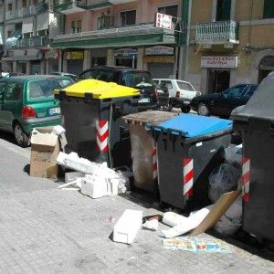 Rifiuti, Corte giustizia Ue condanna Italia: multa 42,8 milioni ogni 6 mesi. Galletti: "Non pagheremo un euro"