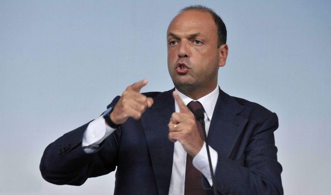 Alfano: "Linea dura contro i violenti, ora nuovi stadi". Niente incontro tra Thohir e Galliani