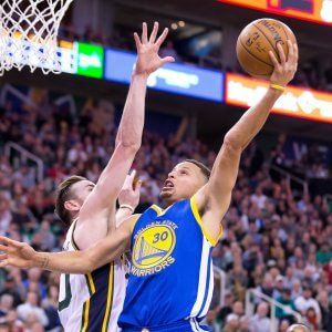 Basket, Nba: Golden State, altro passo verso la storia. San Antonio da record in casa