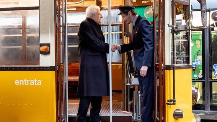 Il Carrelli, il tram 28 guidato da Valentino Rossi che ha portato Mattarella alle Olimpiadi