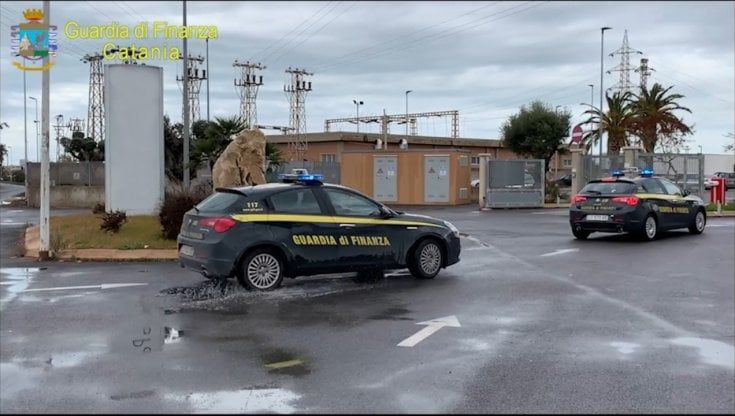 Catania, la mafia nel packaging della frutta: sequestro record per il “re degli imballaggi”