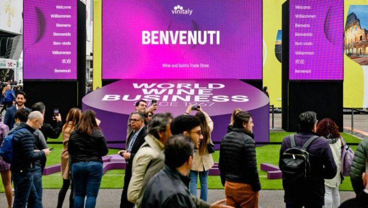  Vinitaly 2024, si parte: quattro giorni per scrivere il futuro del vino