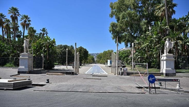 Villa Comunale, corsia in lamiera di 500 metri per far transitare gli autocarri di Coppa America