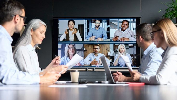 Oltre lo smart working, l'ufficio diventa ibrido 