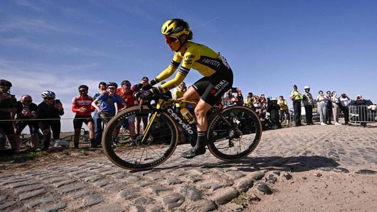 Pauline Ferrand-Prevot vince la Parigi-Roubaix donne: la Francia trionfa dopo 28 anni di digiuno
