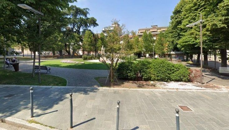 Fidenza, uomo aggredito nel parco da un gruppo di minorenni 