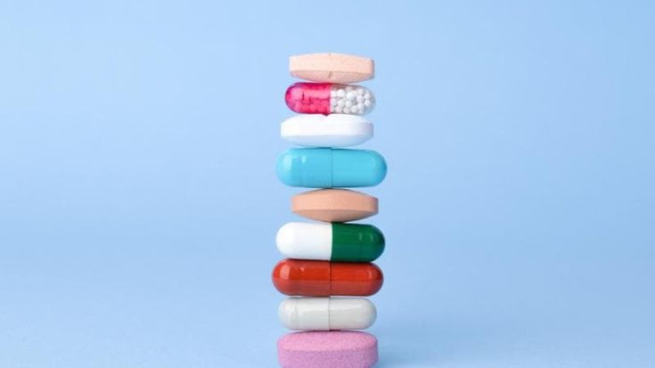 Tumori, oltre il 60% dei pazienti è a rischio di interazioni tra i farmaci