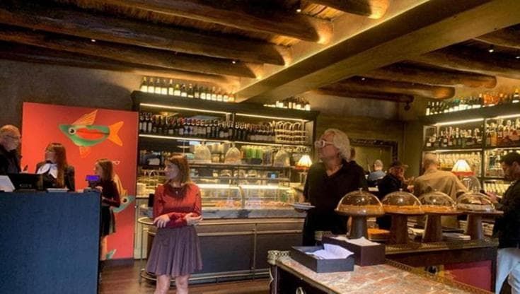 Napoli, piazza dei Martiri ritrova il suo salotto: riapre la Caffettiera targata Coco Loco