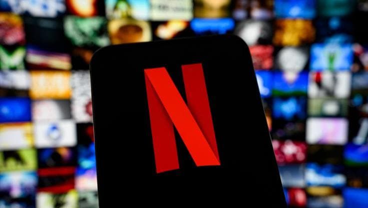 Da oggi Netflix non funziona più su queste TV e smartphone: l’elenco completo