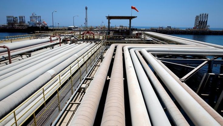 Crollo degli utili per Saudi Aramco: il colosso del petrolio segna -44% nel terzo trimestre