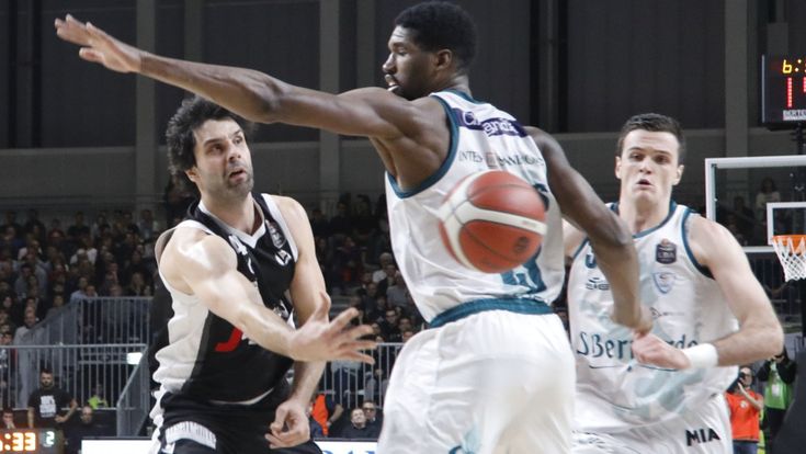 Intervista a Gianni Petrucci: “Il basket ha deciso di fermarsi: noi non siamo dei folli”