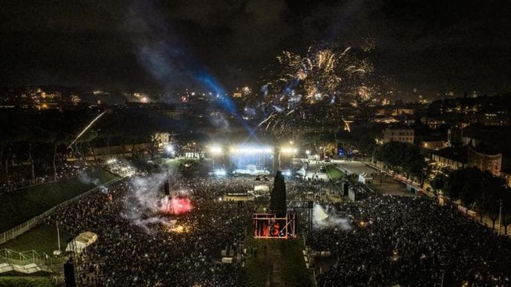 Festa al Circo Massimo e una giornata in piazza tra balli, rapper e bande